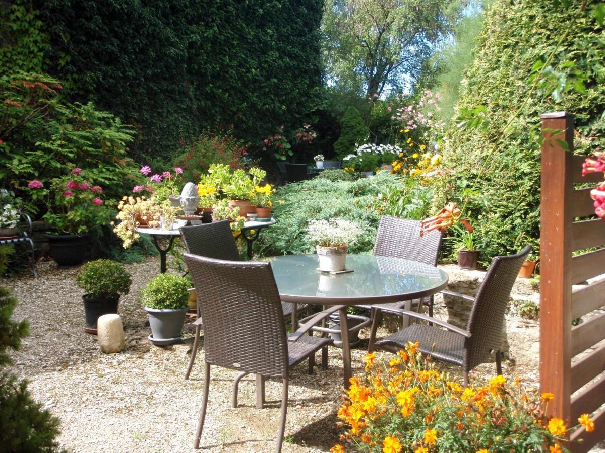 Charme Le Cadran Solaire classé 4* Sancey Extérieur photo